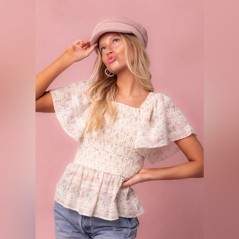 Ivy City Madison Top in Eyelet Floral